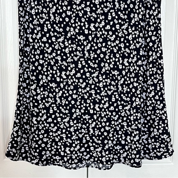 ASOS Floral Mini Skirt Black and White Size 10 - Picture 4 of 12